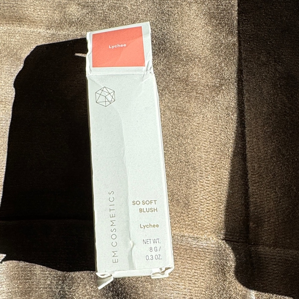 EM Cosmetics So Soft Blush – Shade Lychee (NIB) 🍑